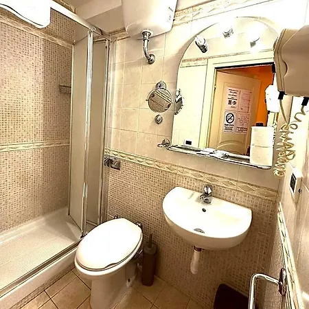 Sun Moon Pensionat 3*